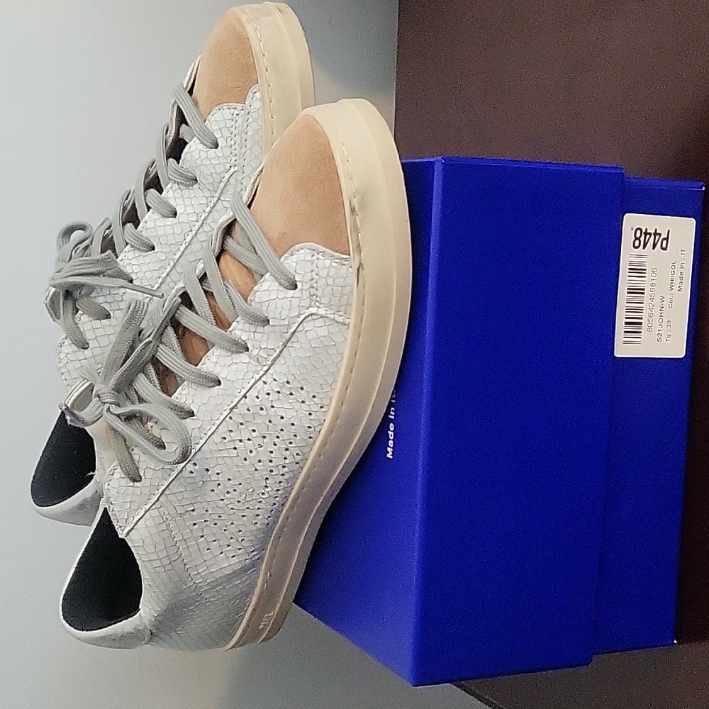 P448 Johns Sneakers